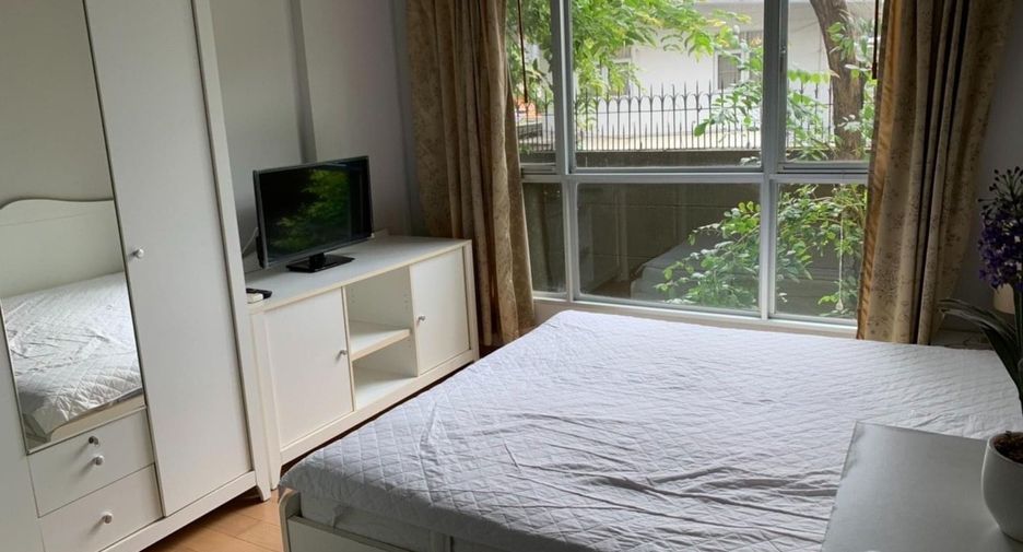 For rent 1 bed condo in Watthana, Bangkok