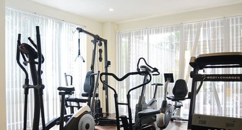 For rent 4 bedrooms condo in Sathon, Bangkok