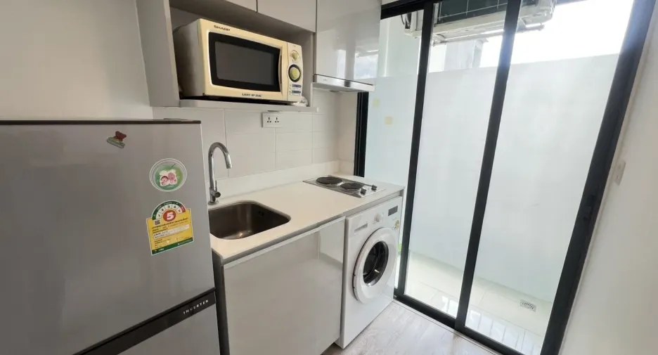 For rent studio condo in Khlong San, Bangkok