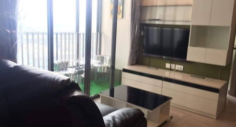 For rent 2 ベッドルーム condo in Huai Khwang, Bangkok