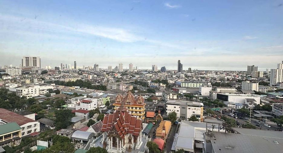 For rent 2 bedrooms condo in Thon Buri, Bangkok