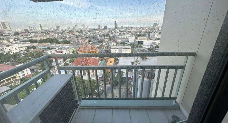 For rent 2 bedrooms condo in Thon Buri, Bangkok