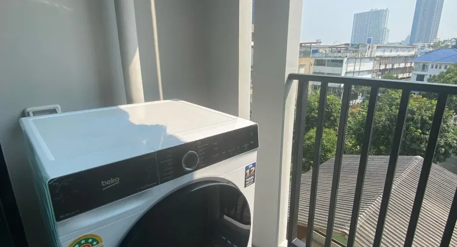 For rent 1 bed condo in Khlong San, Bangkok