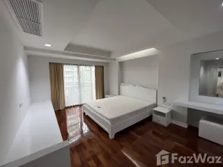 Apartamento en alquiler de 3 habitaciones en Khlong Toei, Bangkok