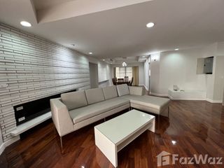 Apartamento en alquiler de 3 habitaciones en Khlong Toei, Bangkok