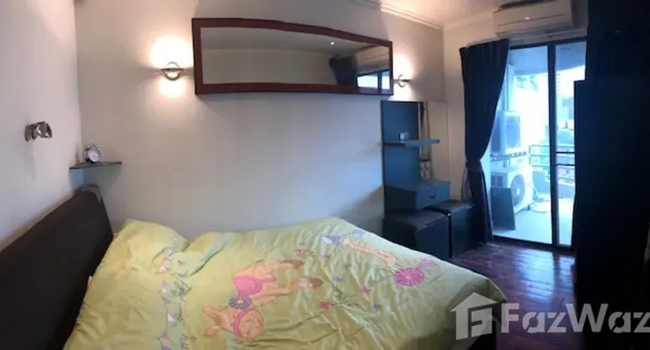 For rent 2 bedrooms condo in Sathon, Bangkok