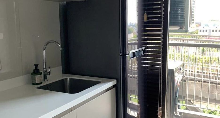 Wohnung zur Miete mit 1 Zimmer in Phra Khanong, Bangkok