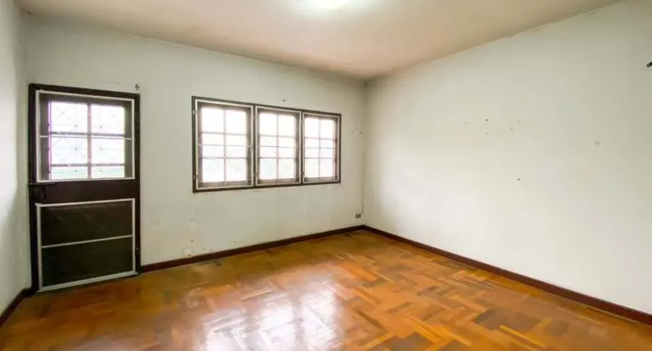 Casa adosada en alquiler de 7 habitaciones en Phra Khanong, Bangkok