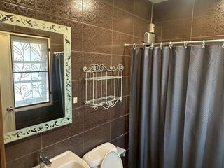 Haus zur Miete mit 2 Zimmer in Prawet, Bangkok