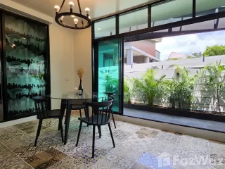 For rent 3 bedrooms townhouse in Suan Luang, Bangkok