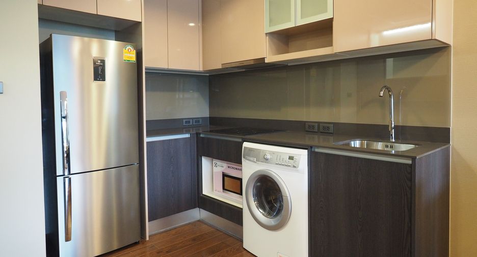 For rent 2 ベッドルーム condo in Sathon, Bangkok