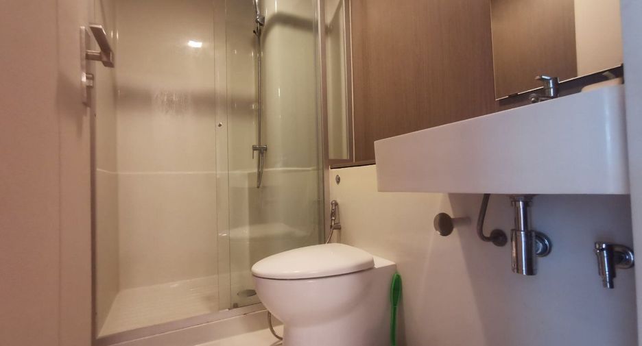 For rent 2 bedrooms condo in Bang Khun Thian, Bangkok