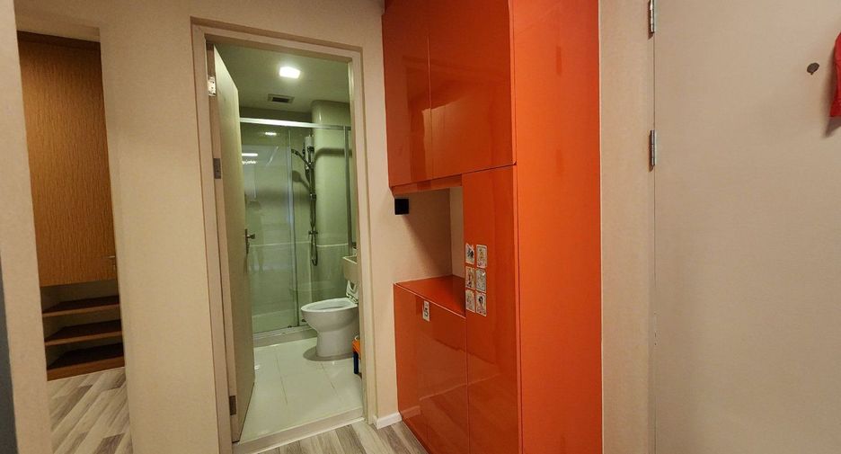 For rent 2 bedrooms condo in Bang Khun Thian, Bangkok