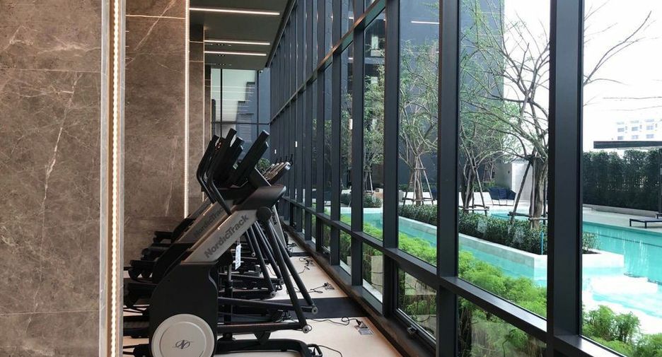 For rent 1 bed condo in Phra Khanong, Bangkok
