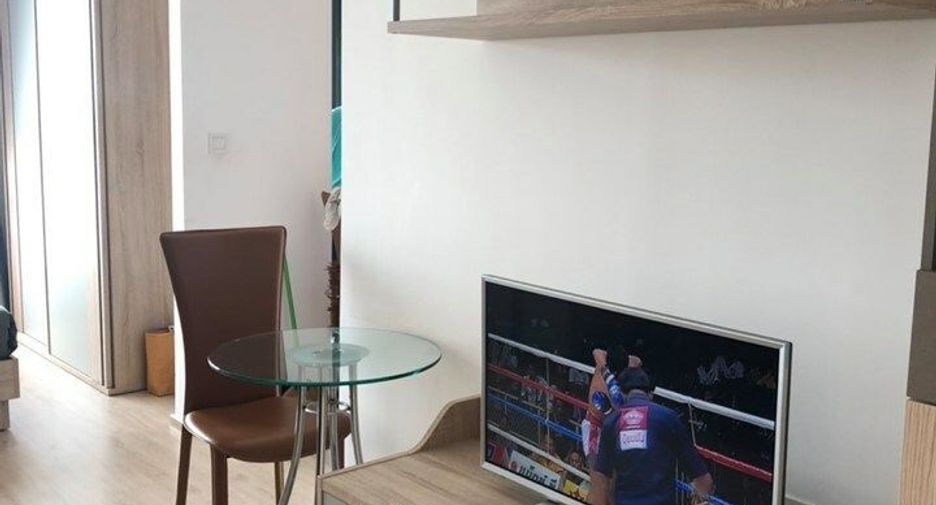 For rent studio condo in Bang Rak, Bangkok