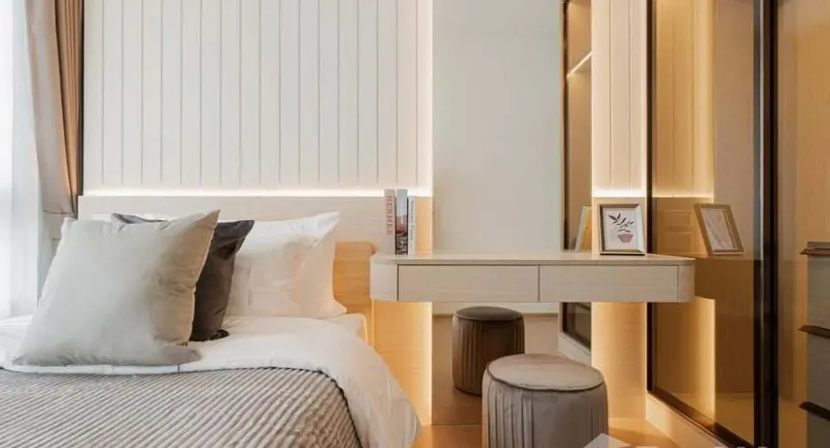 For rent 2 bedrooms condo in Watthana, Bangkok