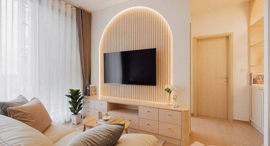 For rent 2 bedrooms condo in Watthana, Bangkok