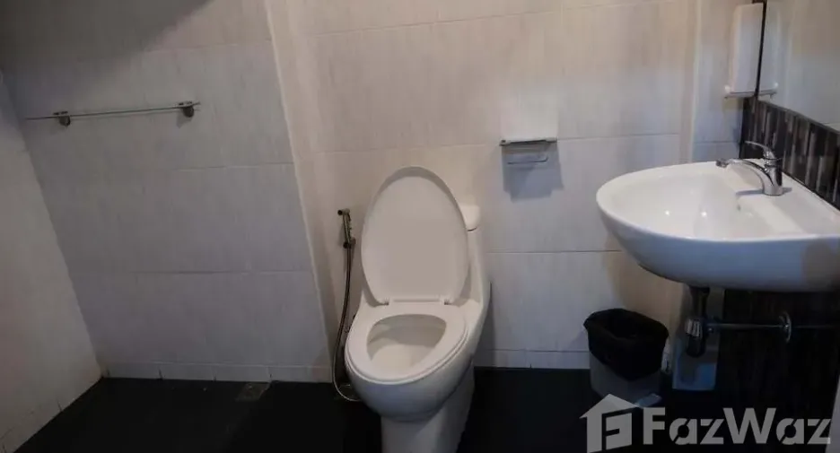 Haus zur Miete mit 6 Zimmer in Bang Na, Bangkok