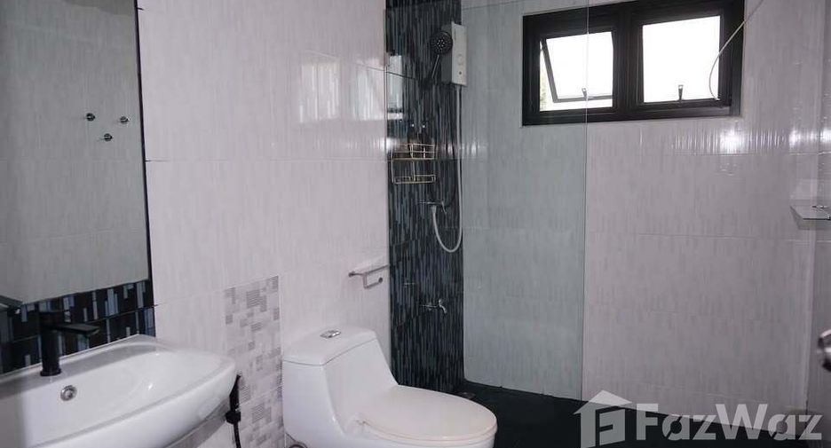 For rent 6 bedrooms house in Bang Na, Bangkok