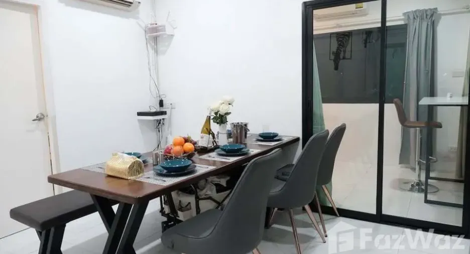 Haus zur Miete mit 6 Zimmer in Bang Na, Bangkok