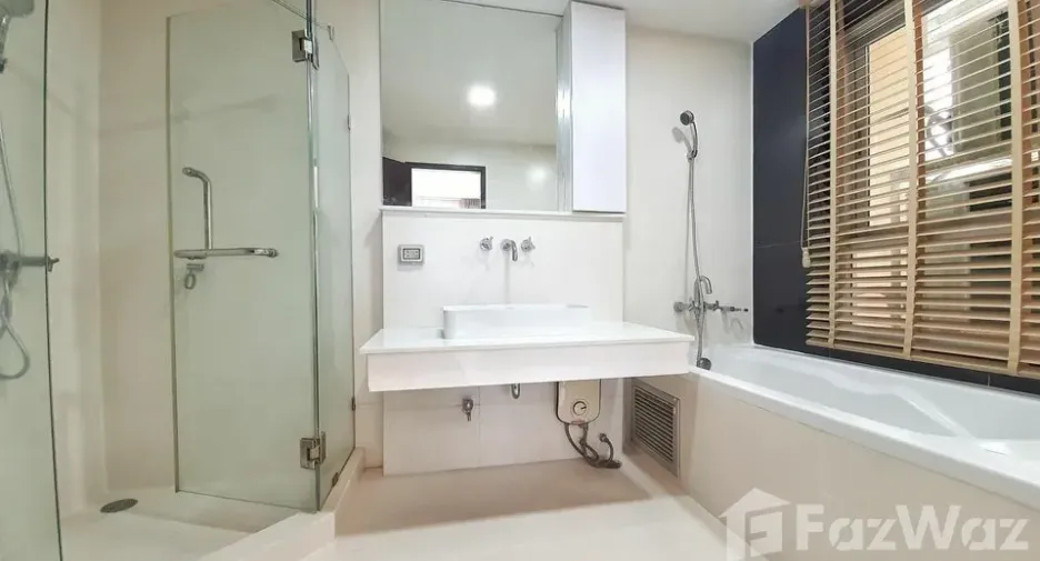 For rent 2 ベッドルーム condo in Khlong Toei, Bangkok