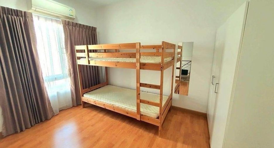 Condo en alquiler de 3 habitaciones en Prawet, Bangkok
