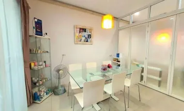 Condo en alquiler de 3 habitaciones en Prawet, Bangkok