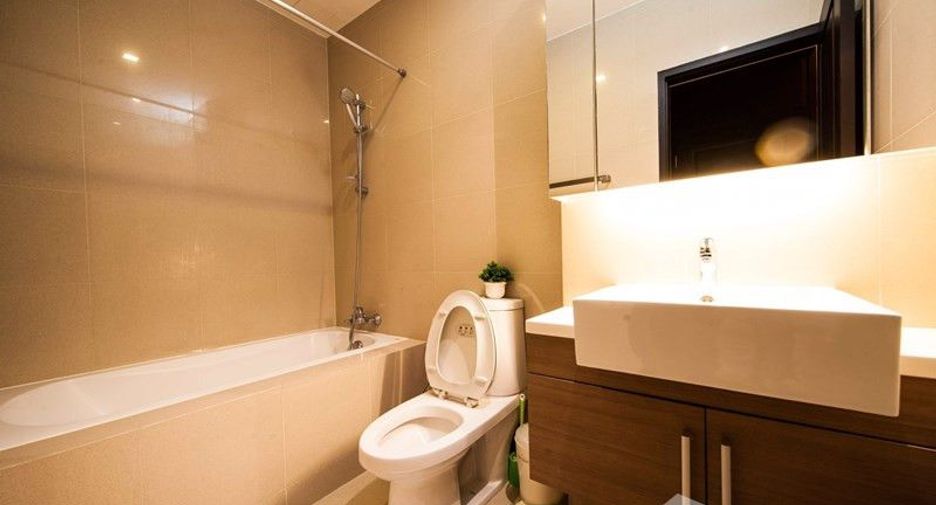 À louer 1 chambre condo à Khlong Toei, Bangkok