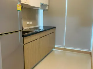 À louer 1 chambre condo à Huai Khwang, Bangkok