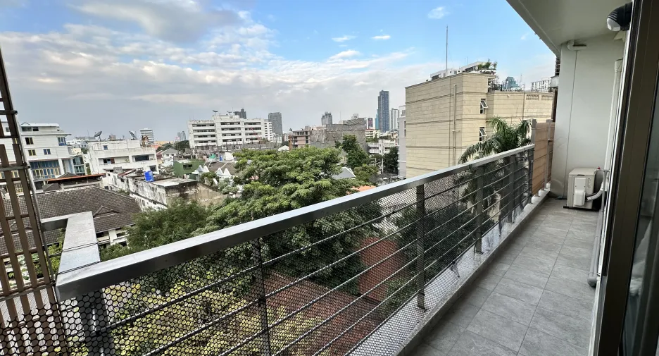 For rent 1 bed apartment in Watthana, Bangkok