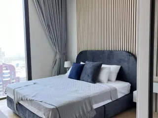 For rent 2 bedrooms condo in Pathum Wan, Bangkok