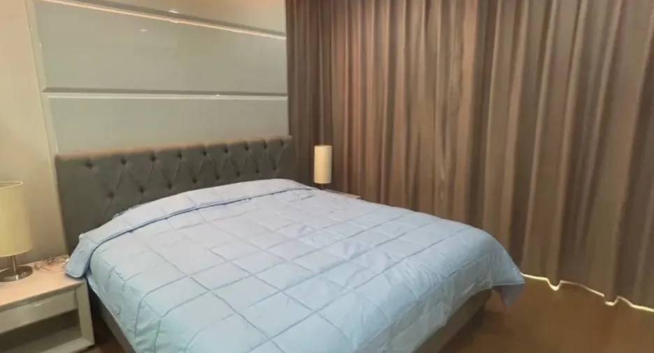 À louer 2 chambres condo à Sathon, Bangkok