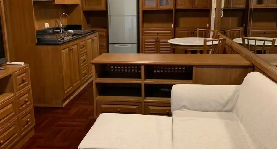 For rent 2 bedrooms condo in Chatuchak, Bangkok