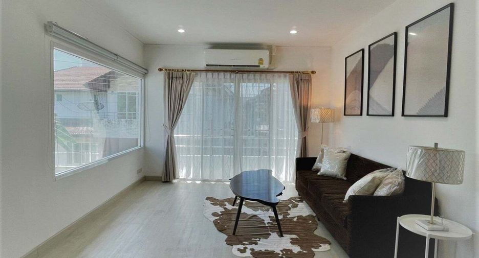 For rent 3 ベッドルーム house in Suan Luang, Bangkok