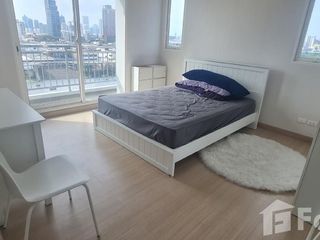 Wohnung zur Miete mit 2 Zimmer in Yan Nawa, Bangkok