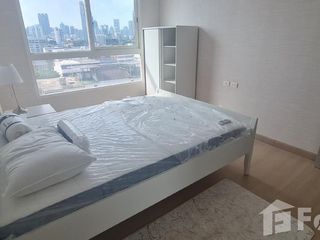Wohnung zur Miete mit 2 Zimmer in Yan Nawa, Bangkok