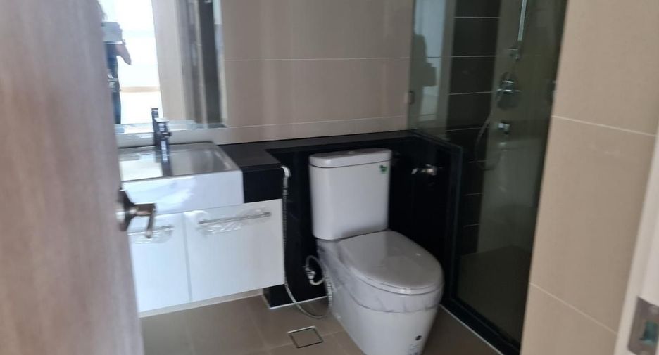 For rent 2 ベッドルーム condo in Yan Nawa, Bangkok