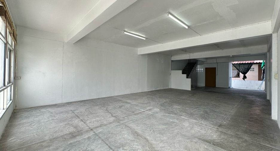 For rent 1 bed retail Space in Yan Nawa, Bangkok
