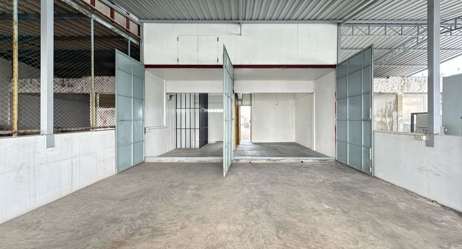 For rent 1 bed retail Space in Yan Nawa, Bangkok