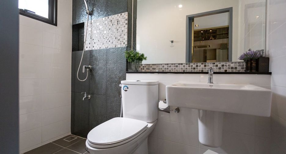 For rent 3 ベッドルーム townhouse in Bang Phli, Samut Prakan