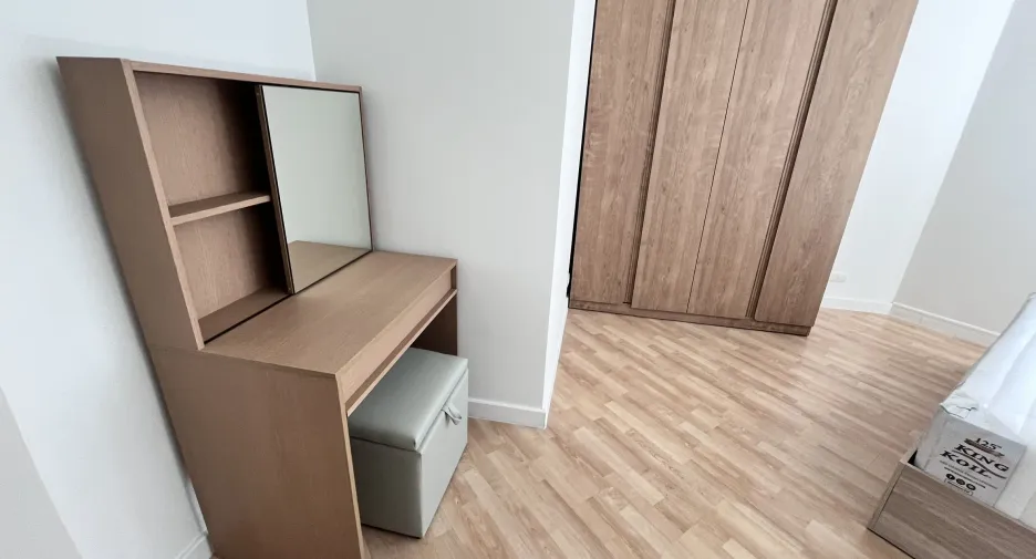 For rent 2 bedrooms condo in Sathon, Bangkok