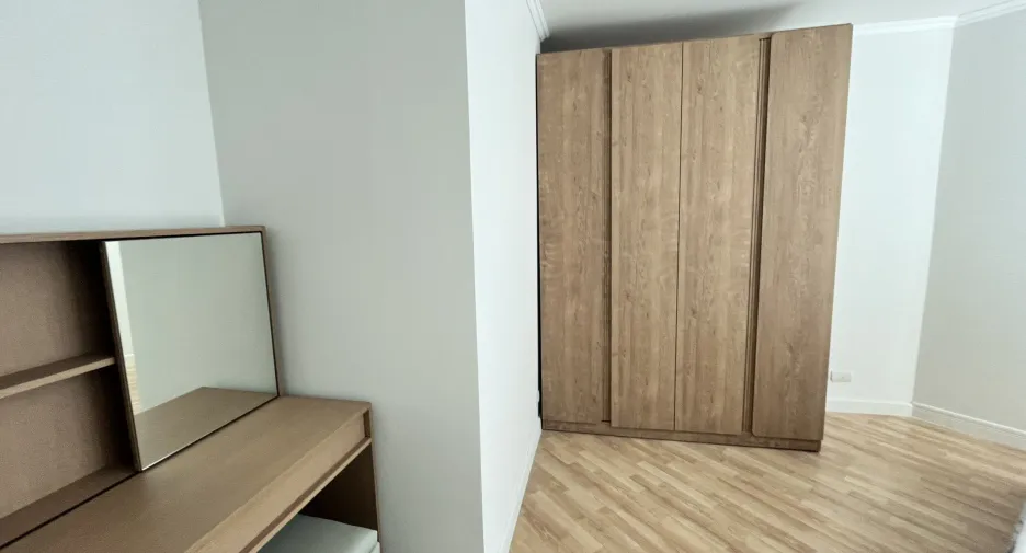 For rent 2 bedrooms condo in Sathon, Bangkok