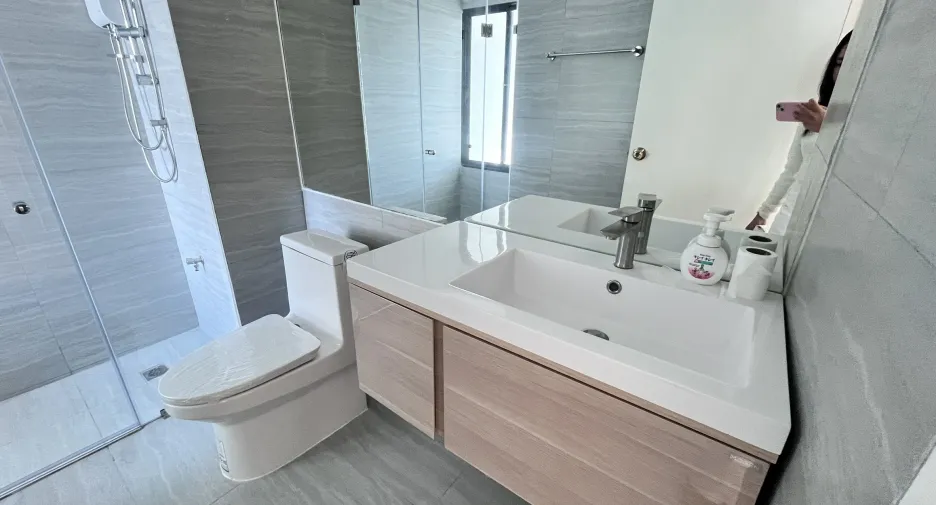 For rent 2 bedrooms condo in Sathon, Bangkok