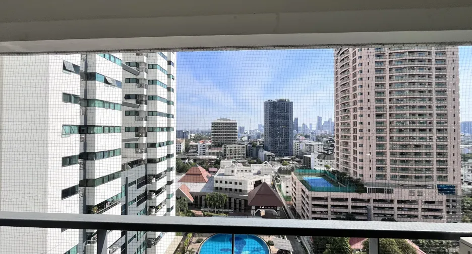 For rent 2 bedrooms condo in Sathon, Bangkok