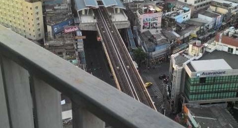 For rent 2 bedrooms condo in Khlong Toei, Bangkok