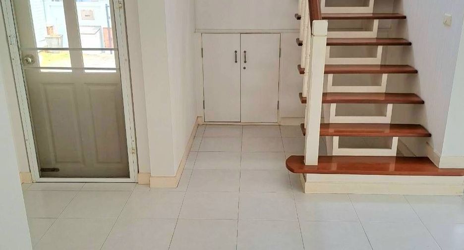 For rent 3 bedrooms house in Prawet, Bangkok