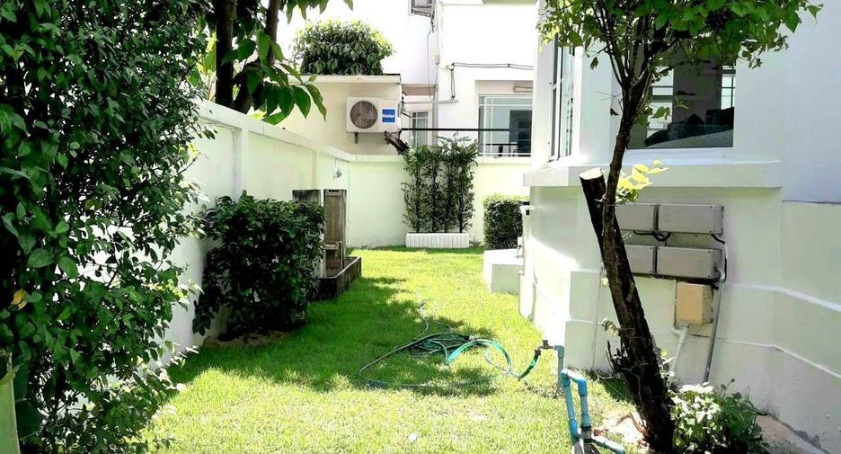 For rent 3 bedrooms house in Prawet, Bangkok