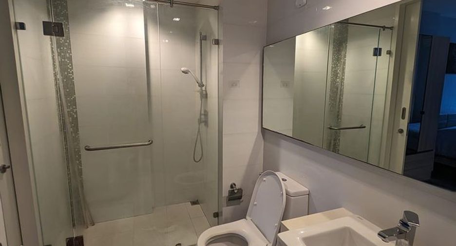 For rent 1 bed condo in Sathon, Bangkok