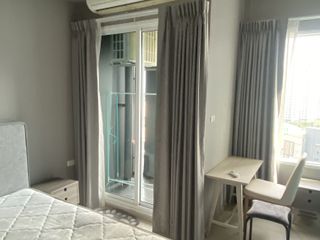 Condo en alquiler de estudio en Huai Khwang, Bangkok