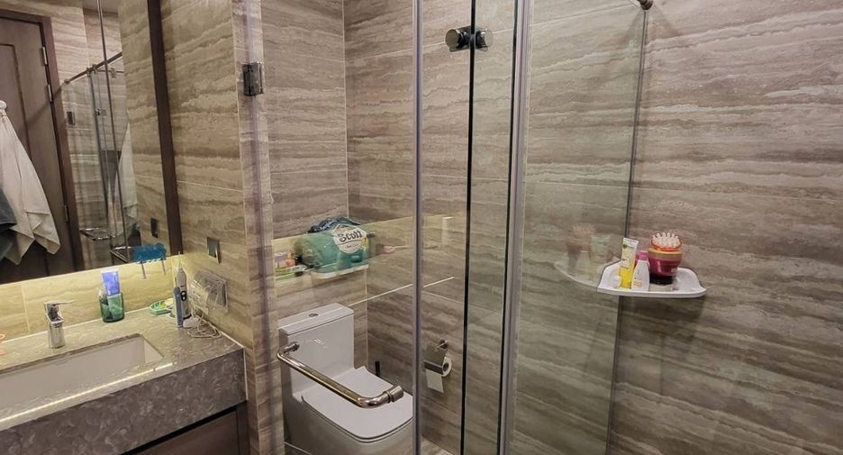 Condo en alquiler de 2 habitaciones en Khlong Toei, Bangkok